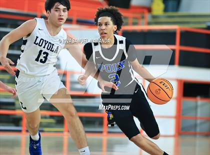 Thumbnail 2 in Loyola vs Poly photogallery.