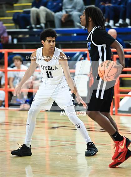 Thumbnail 1 in Loyola vs Poly photogallery.