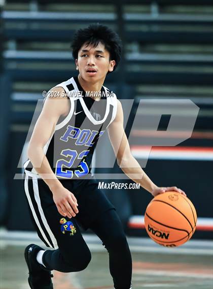Thumbnail 2 in Loyola vs Poly photogallery.