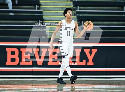 Thumbnail 3 in Loyola vs Poly photogallery.