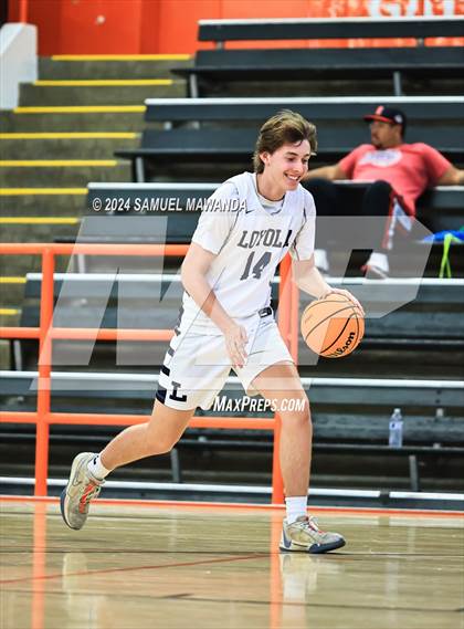Thumbnail 2 in Loyola vs Poly photogallery.
