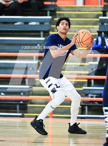 Thumbnail 2 in Loyola vs Poly photogallery.