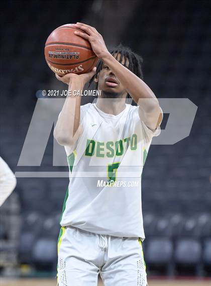 Thumbnail 1 in Brackenridge vs Desoto (Spurs High School Showcase) photogallery.