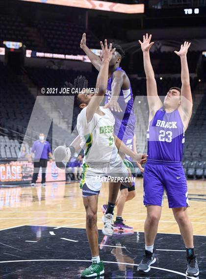 Thumbnail 2 in Brackenridge vs Desoto (Spurs High School Showcase) photogallery.