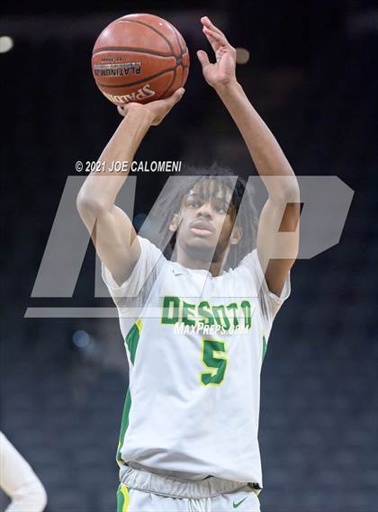Thumbnail 1 in Brackenridge vs Desoto (Spurs High School Showcase) photogallery.