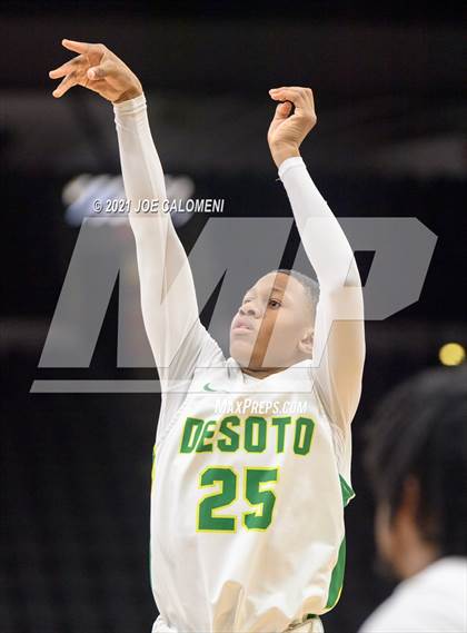 Thumbnail 1 in Brackenridge vs Desoto (Spurs High School Showcase) photogallery.