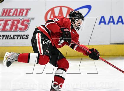 Thumbnail 3 in New Canaan vs. Notre Dame-West Haven (CIAC Division I Quarterfinal) photogallery.