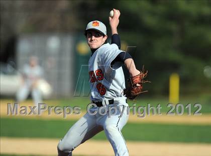 Thumbnail 3 in White Plains @ Pelham Memorial photogallery.