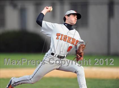 Thumbnail 2 in White Plains @ Pelham Memorial photogallery.
