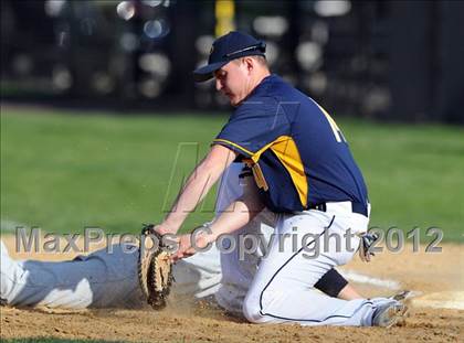 Thumbnail 3 in White Plains @ Pelham Memorial photogallery.