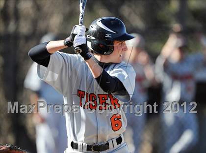 Thumbnail 2 in White Plains @ Pelham Memorial photogallery.