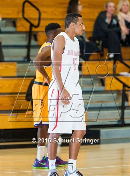 Thumbnail 1 in Archbishop Riordan vs. Monte Vista (Chris Huber Classic) photogallery.