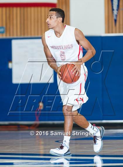 Thumbnail 2 in Archbishop Riordan vs. Monte Vista (Chris Huber Classic) photogallery.