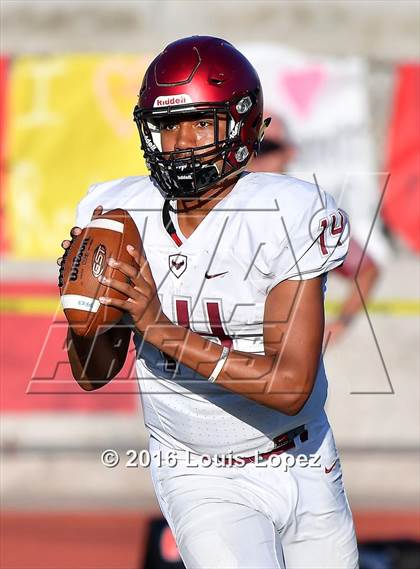 Thumbnail 3 in St. Joseph's Prep vs. Oaks Christian (Honor Bowl Series) photogallery.