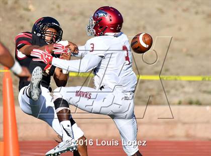 Thumbnail 3 in St. Joseph's Prep vs. Oaks Christian (Honor Bowl Series) photogallery.