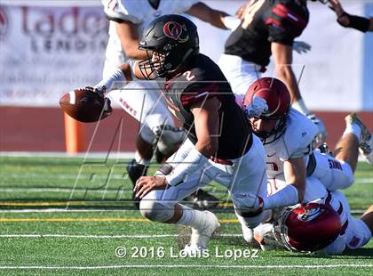 Thumbnail 2 in St. Joseph's Prep vs. Oaks Christian (Honor Bowl Series) photogallery.