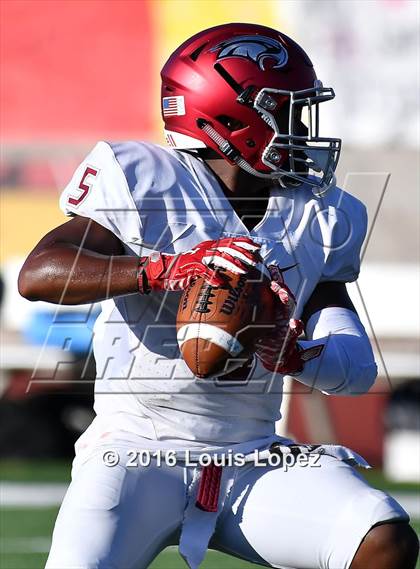Thumbnail 1 in St. Joseph's Prep vs. Oaks Christian (Honor Bowl Series) photogallery.