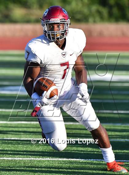 Thumbnail 2 in St. Joseph's Prep vs. Oaks Christian (Honor Bowl Series) photogallery.