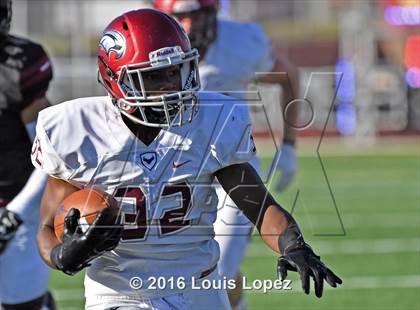 Thumbnail 2 in St. Joseph's Prep vs. Oaks Christian (Honor Bowl Series) photogallery.