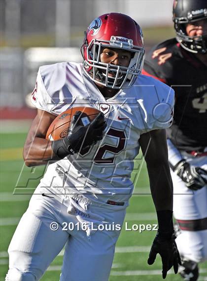 Thumbnail 2 in St. Joseph's Prep vs. Oaks Christian (Honor Bowl Series) photogallery.