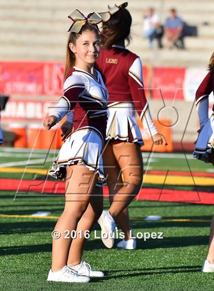 Thumbnail 3 in St. Joseph's Prep vs. Oaks Christian (Honor Bowl Series) photogallery.
