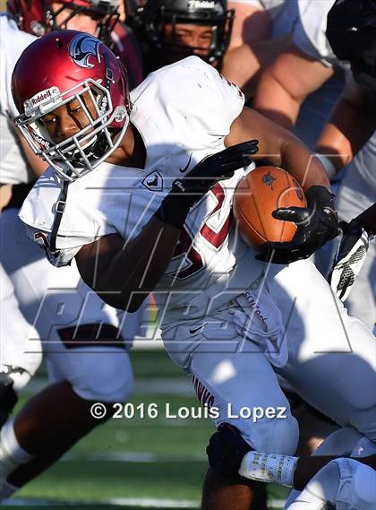 Thumbnail 3 in St. Joseph's Prep vs. Oaks Christian (Honor Bowl Series) photogallery.