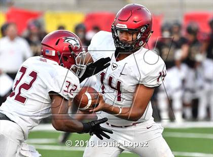 Thumbnail 2 in St. Joseph's Prep vs. Oaks Christian (Honor Bowl Series) photogallery.