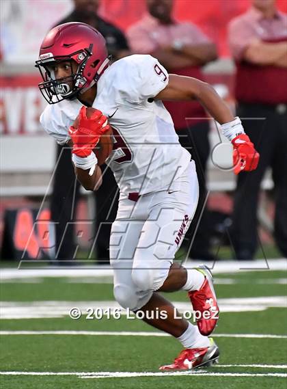 Thumbnail 1 in St. Joseph's Prep vs. Oaks Christian (Honor Bowl Series) photogallery.