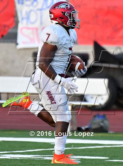 Thumbnail 3 in St. Joseph's Prep vs. Oaks Christian (Honor Bowl Series) photogallery.