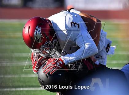 Thumbnail 2 in St. Joseph's Prep vs. Oaks Christian (Honor Bowl Series) photogallery.