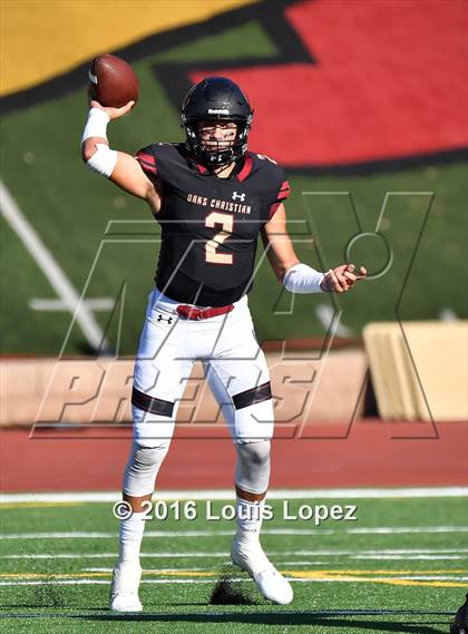 Thumbnail 1 in St. Joseph's Prep vs. Oaks Christian (Honor Bowl Series) photogallery.