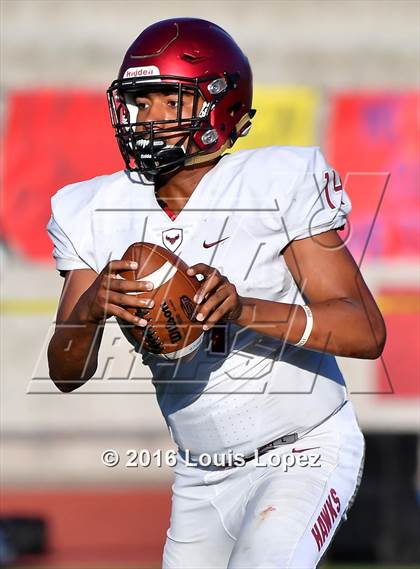 Thumbnail 3 in St. Joseph's Prep vs. Oaks Christian (Honor Bowl Series) photogallery.