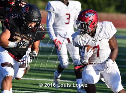 Thumbnail 3 in St. Joseph's Prep vs. Oaks Christian (Honor Bowl Series) photogallery.
