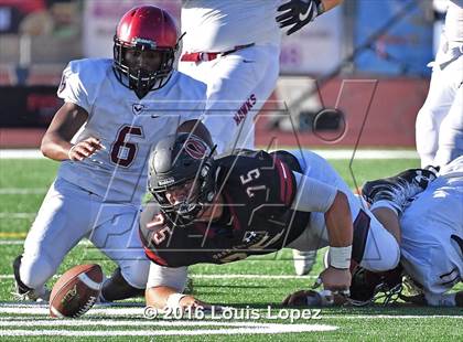 Thumbnail 3 in St. Joseph's Prep vs. Oaks Christian (Honor Bowl Series) photogallery.