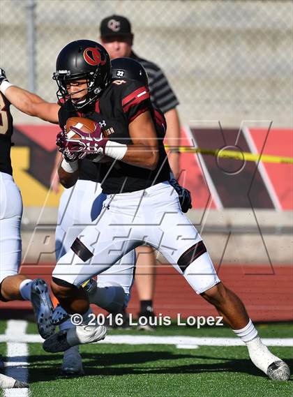 Thumbnail 3 in St. Joseph's Prep vs. Oaks Christian (Honor Bowl Series) photogallery.