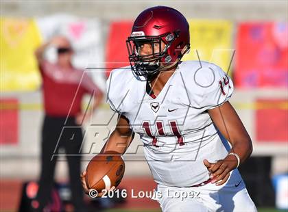 Thumbnail 2 in St. Joseph's Prep vs. Oaks Christian (Honor Bowl Series) photogallery.