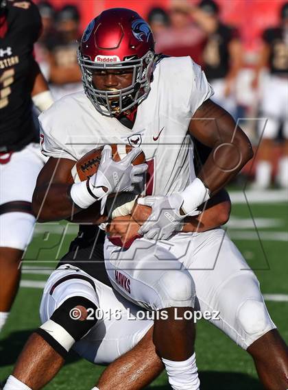 Thumbnail 2 in St. Joseph's Prep vs. Oaks Christian (Honor Bowl Series) photogallery.
