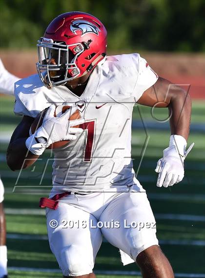 Thumbnail 2 in St. Joseph's Prep vs. Oaks Christian (Honor Bowl Series) photogallery.