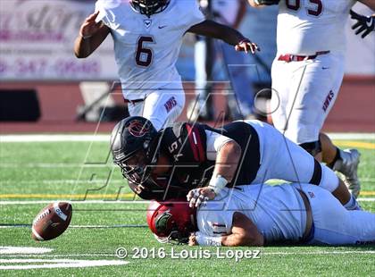 Thumbnail 3 in St. Joseph's Prep vs. Oaks Christian (Honor Bowl Series) photogallery.