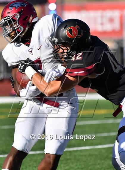 Thumbnail 2 in St. Joseph's Prep vs. Oaks Christian (Honor Bowl Series) photogallery.