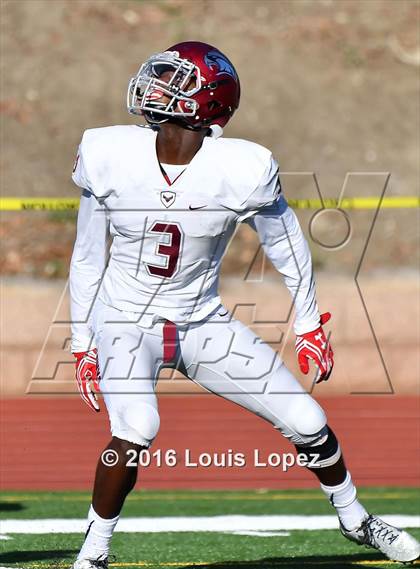 Thumbnail 1 in St. Joseph's Prep vs. Oaks Christian (Honor Bowl Series) photogallery.