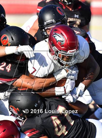 Thumbnail 3 in St. Joseph's Prep vs. Oaks Christian (Honor Bowl Series) photogallery.