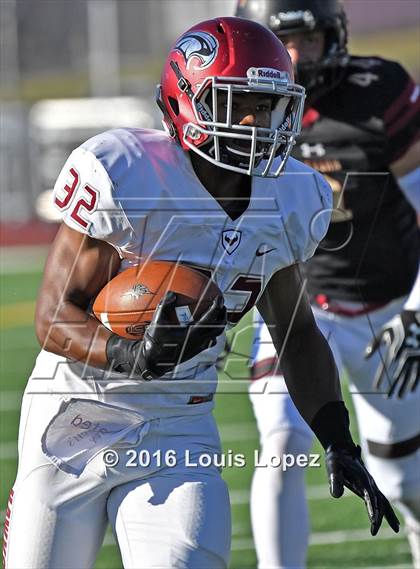 Thumbnail 1 in St. Joseph's Prep vs. Oaks Christian (Honor Bowl Series) photogallery.
