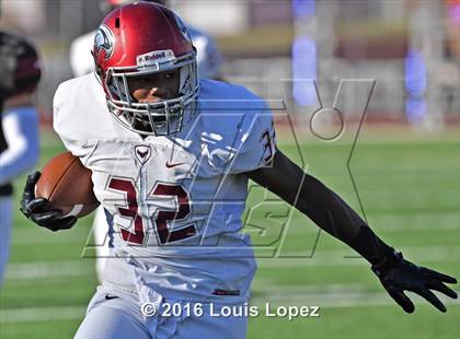 Thumbnail 3 in St. Joseph's Prep vs. Oaks Christian (Honor Bowl Series) photogallery.