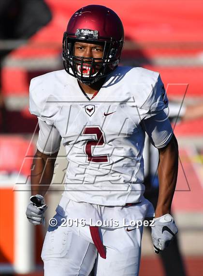Thumbnail 2 in St. Joseph's Prep vs. Oaks Christian (Honor Bowl Series) photogallery.