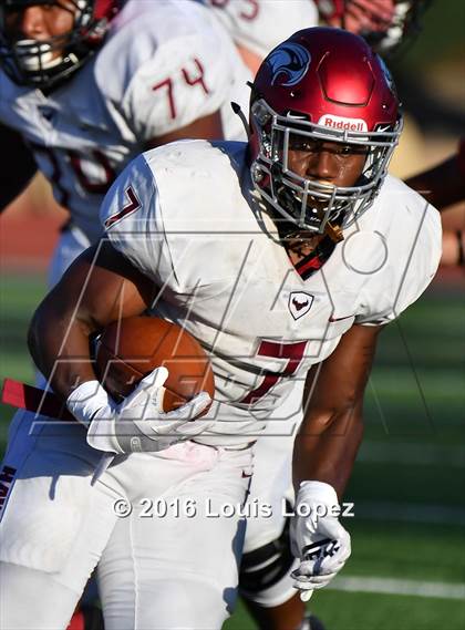 Thumbnail 3 in St. Joseph's Prep vs. Oaks Christian (Honor Bowl Series) photogallery.
