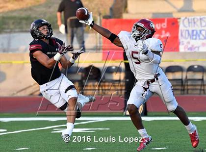 Thumbnail 1 in St. Joseph's Prep vs. Oaks Christian (Honor Bowl Series) photogallery.