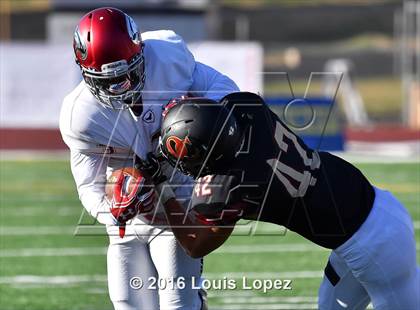 Thumbnail 1 in St. Joseph's Prep vs. Oaks Christian (Honor Bowl Series) photogallery.