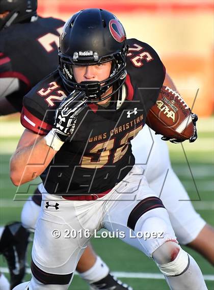 Thumbnail 3 in St. Joseph's Prep vs. Oaks Christian (Honor Bowl Series) photogallery.