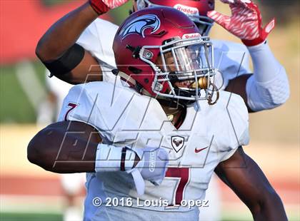 Thumbnail 1 in St. Joseph's Prep vs. Oaks Christian (Honor Bowl Series) photogallery.